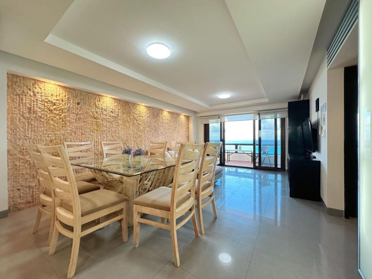 Amazing Beachfront Apartment Cancún Exterior foto