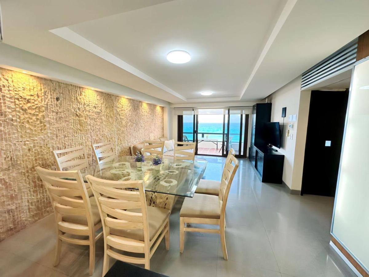 Amazing Beachfront Apartment Cancún Exterior foto